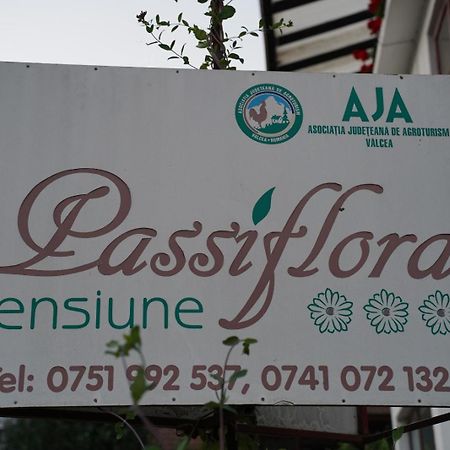 Passiflora Hotel Voineasa Ngoại thất bức ảnh